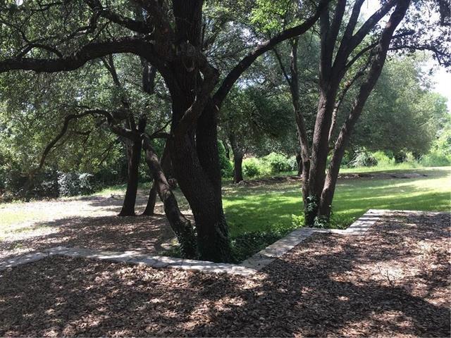 Building Photo - 3300 Bob White Dr