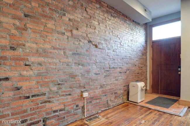 Building Photo - 58 Seaton Pl NW