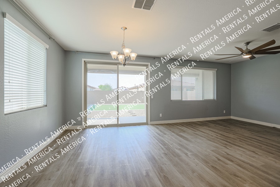 Building Photo - 4217 W Winston Dr