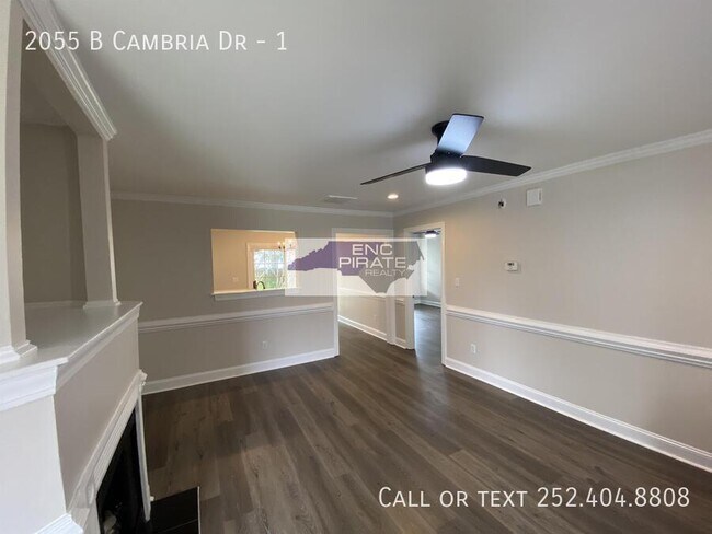 Building Photo - 2055B Cambria Dr