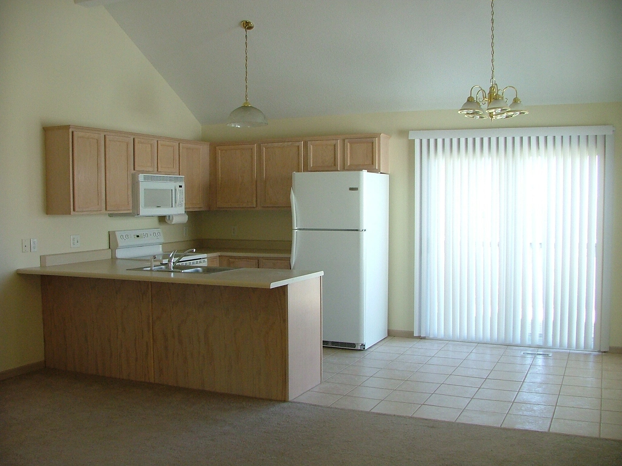 Building Photo - 3120 Eagle Ridge Dr
