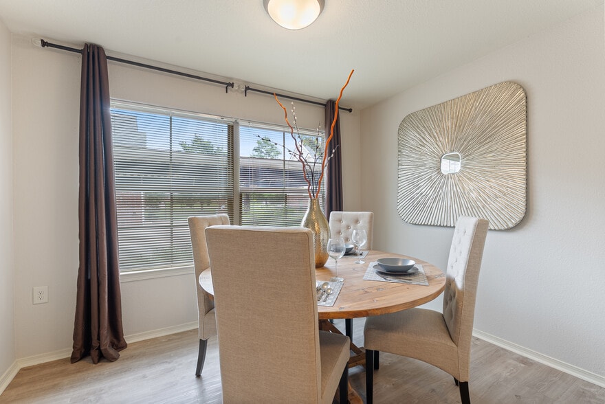 Building Photo - Centerstone Apartment Homes