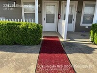 Building Photo - 2201 W Brooks St