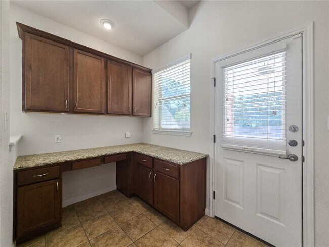 Building Photo - 13108 Hymeadow Cir