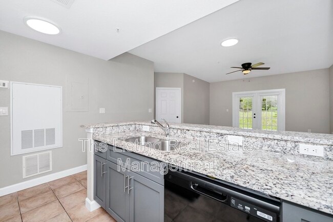 Building Photo - 7503 Atlantis Way