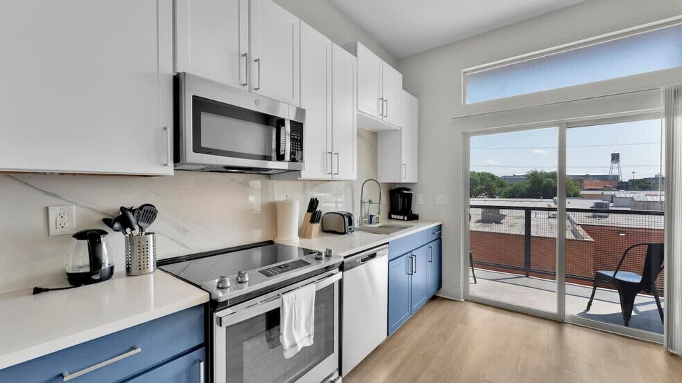 Building Photo - 2901 Indiana St