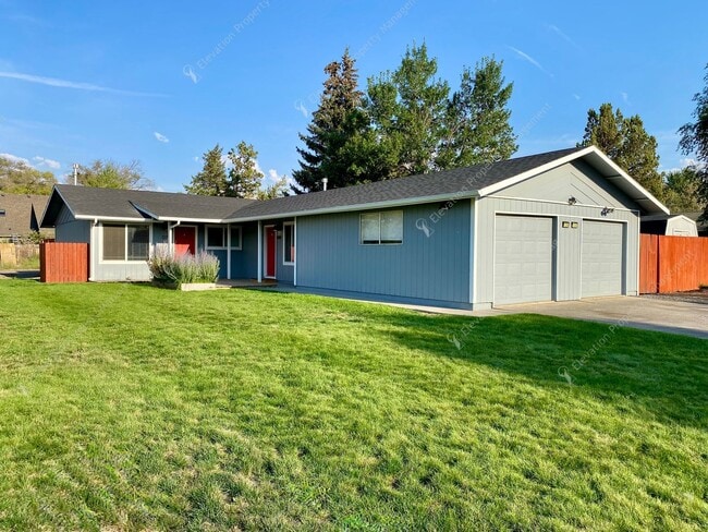 Primary Photo - 2 BR in Redmond w/ huge yard