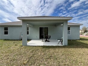 Building Photo - 5640 SW 117th Lane Rd