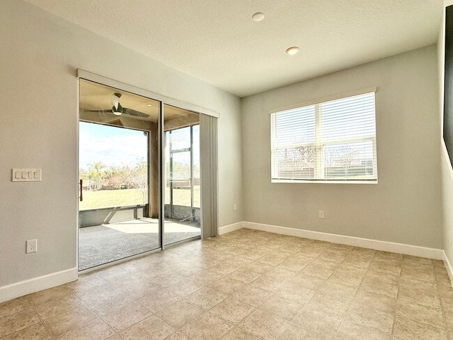 Building Photo - Lifestyle upgrade: Sleek 3Bedrooms/2Baths home in Leesburg’s Seasons at Hillside!