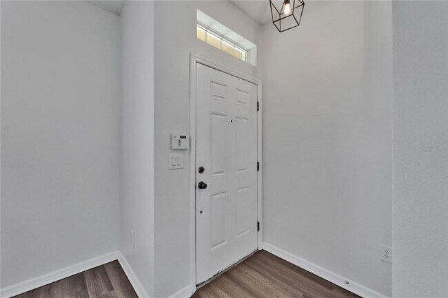 Building Photo - 8818 Red Beechwood Ct