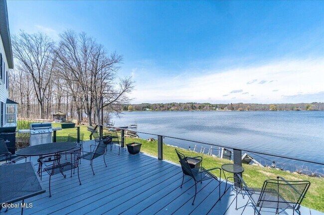 Building Photo - 15 Chase Ln