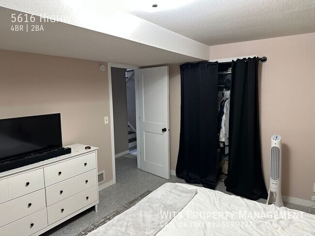 Building Photo - 5616 Highwood Dr