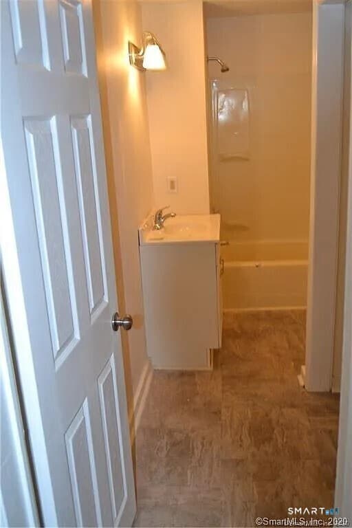 Building Photo - 5 Brookside Ave