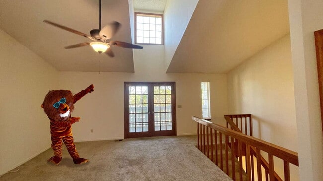 Building Photo - Davis Shores Townhouse