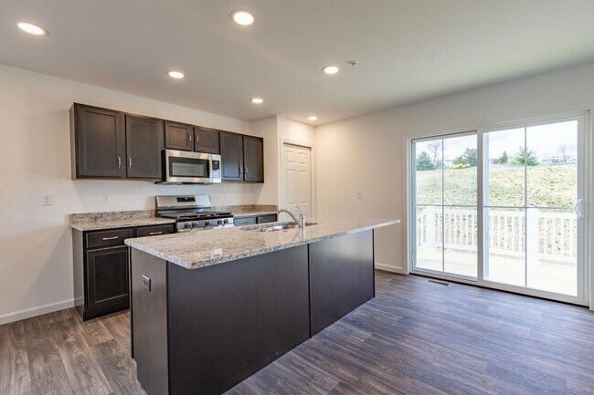 Building Photo - Brand New 3 Bed, 2.5 bath townhome in Carlisle!