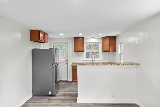 Building Photo - 363 Olancha Ave