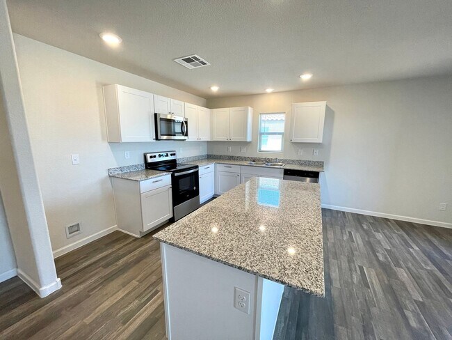 Building Photo - New Beautiful 2023 Construction- 4 Bedroom Home!