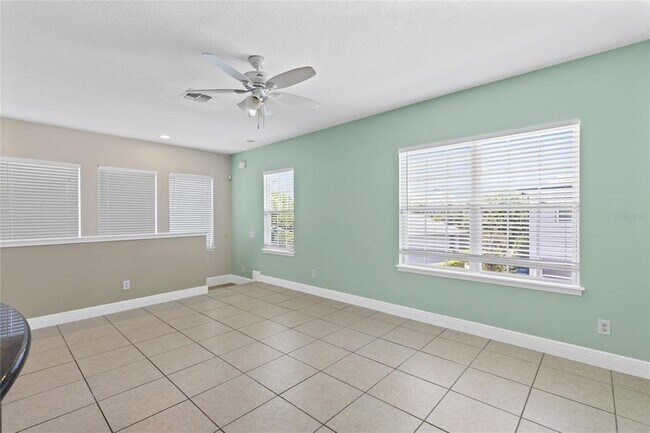 Building Photo - 8455 Laureate Blvd