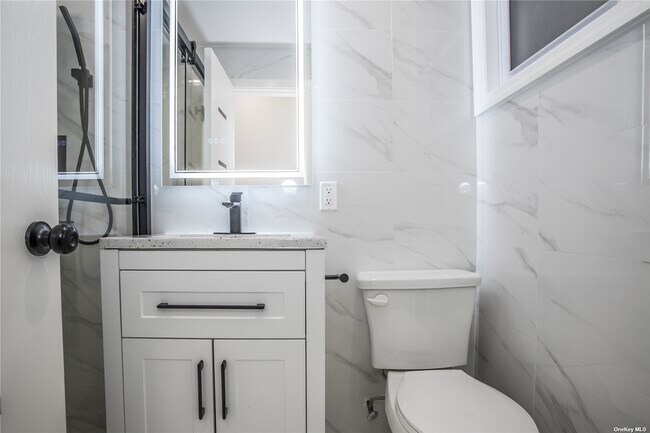 Building Photo - 67-17 Myrtle Ave