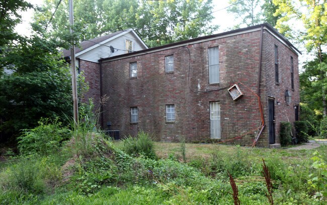 Building Photo - 7117 N Chicot Rd