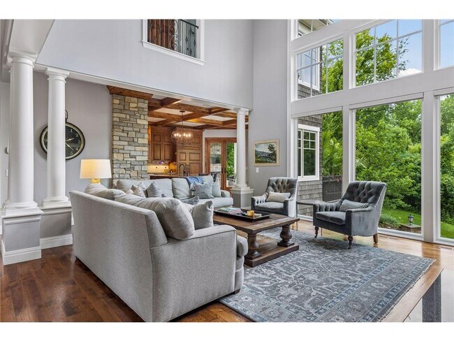 Building Photo - 15700 Portico Dr