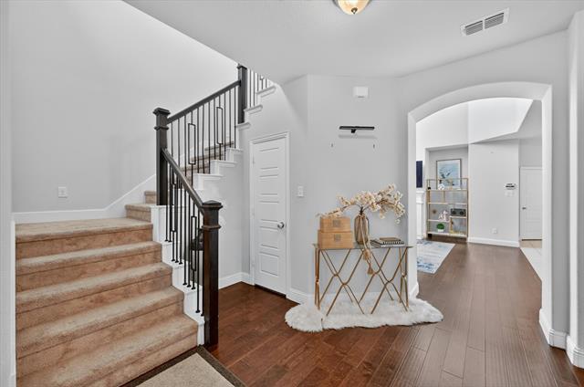 Building Photo - 7213 Willow Thorne Dr