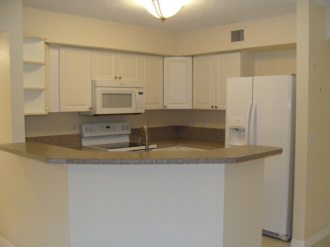 Building Photo - 4235 S 57th Ave