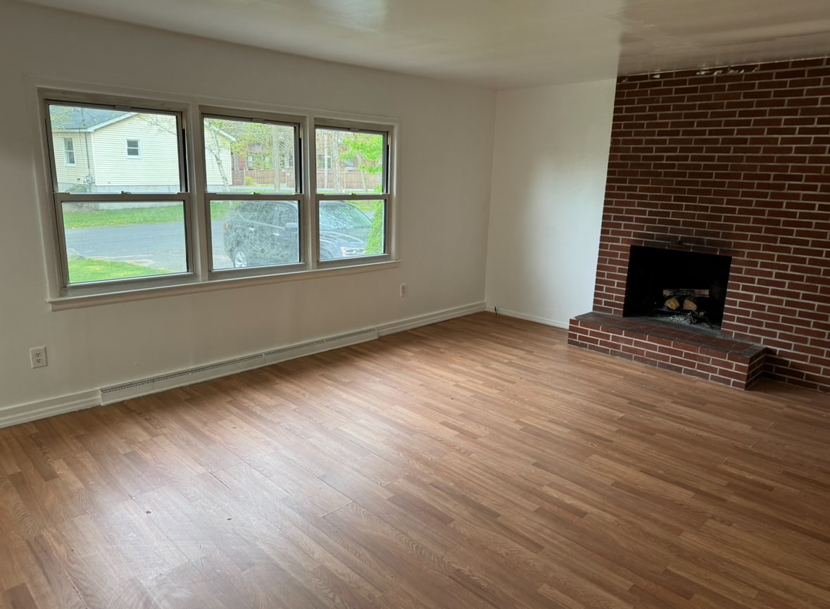 Building Photo - 3 Thomas St