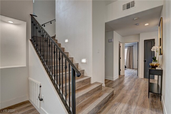 Building Photo - 9817 Park Brook Ave