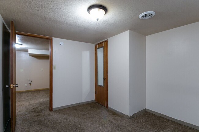 Building Photo - 1111 Wharton Manor Rd