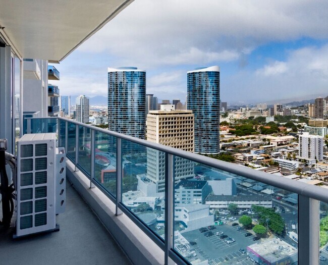 Building Photo - 1391 Kapiolani Blvd