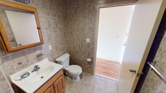 Building Photo - 67-09 Austin St