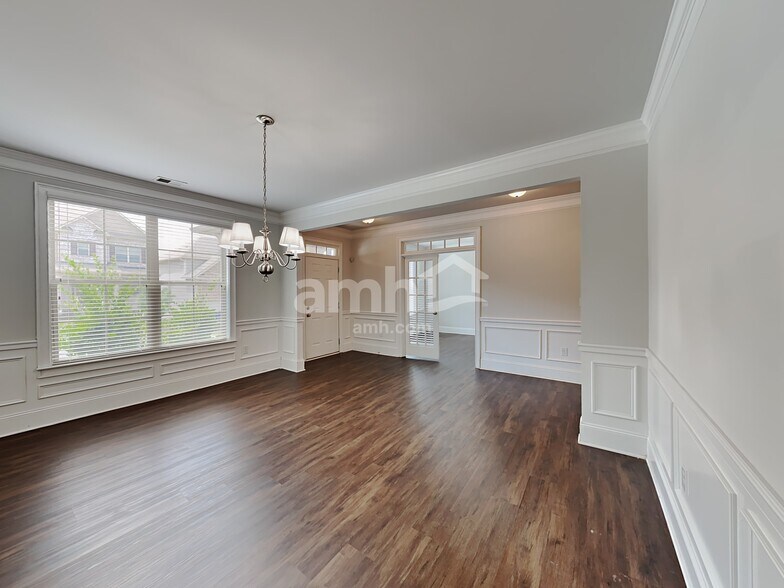 Building Photo - 3717 Woodoats Cir