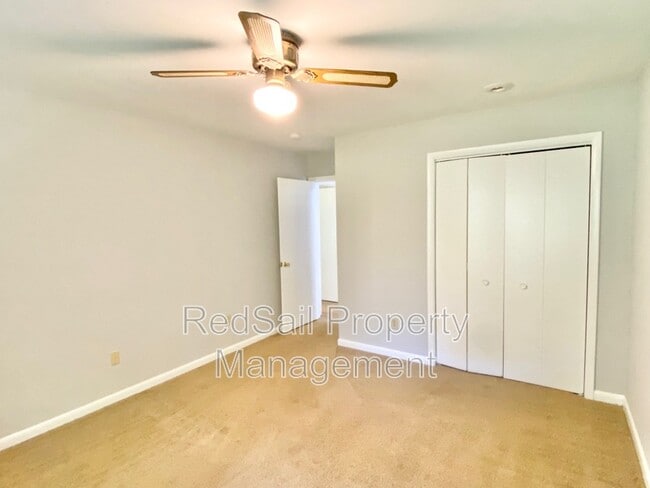 Building Photo - 115 Roane Dr