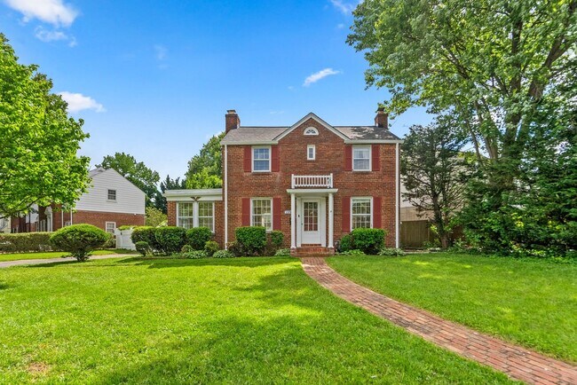 Building Photo - 2200 Windham Ln