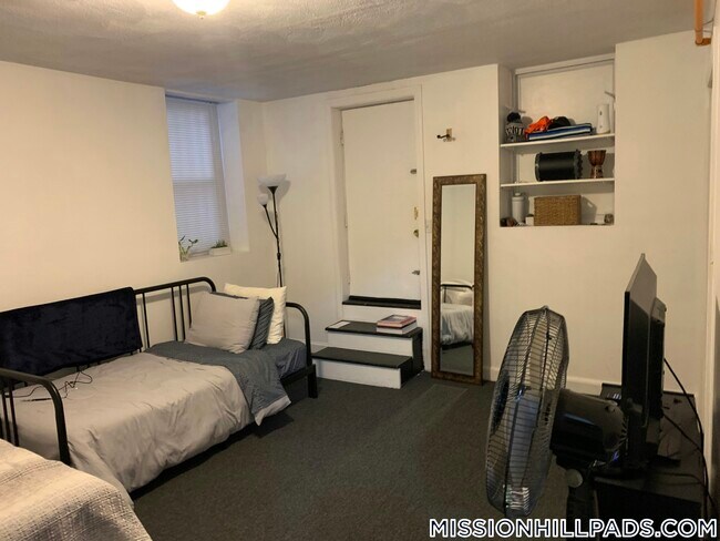 Building Photo - 61 S Huntington Ave