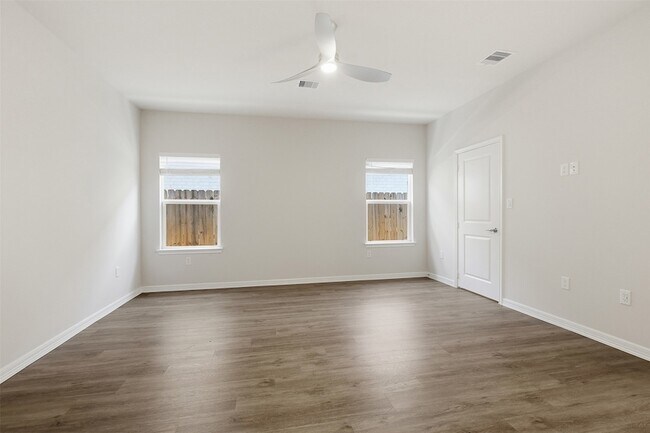 Building Photo - 9738 Champion Heavens Dr