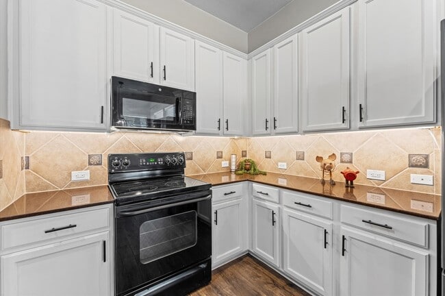 Building Photo - 14407 Bush Sage Dr