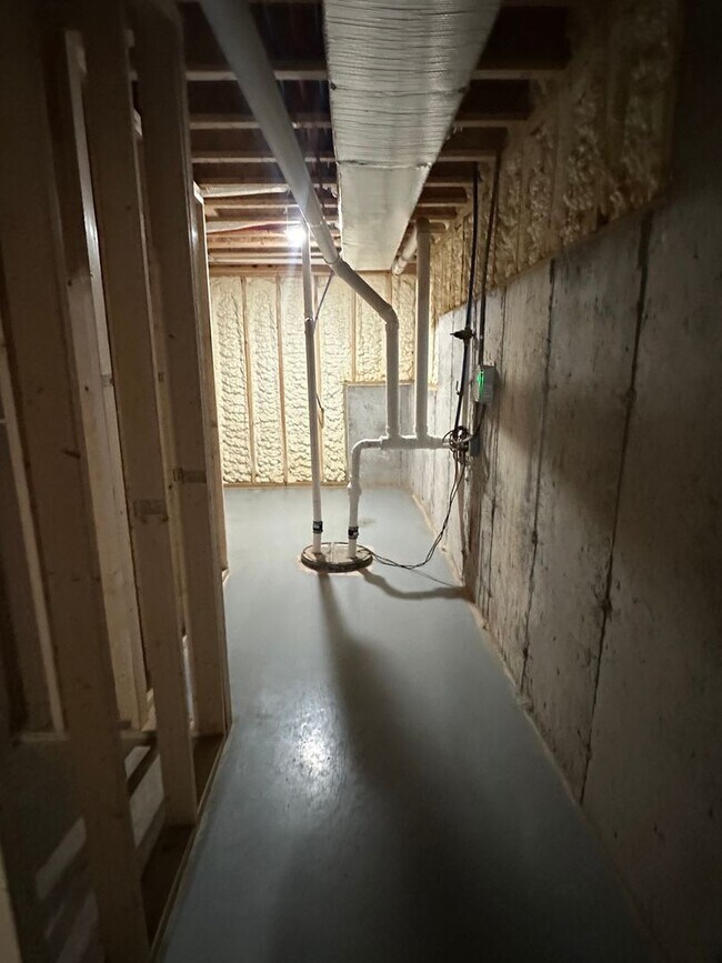 Building Photo - Now LEASING in Summit Pass! Available May 18, 2026!