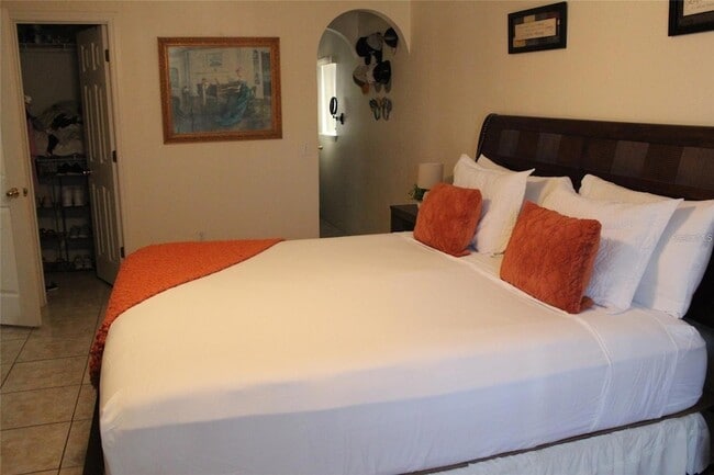 Building Photo - 50989 U S 27 Unit