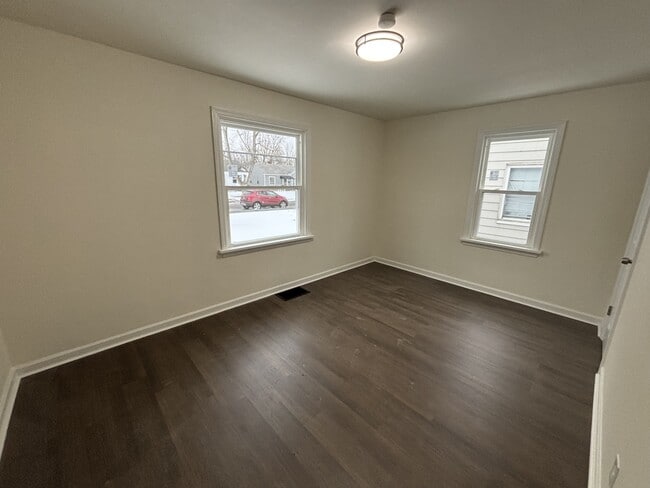 Building Photo - 5055 Adams St