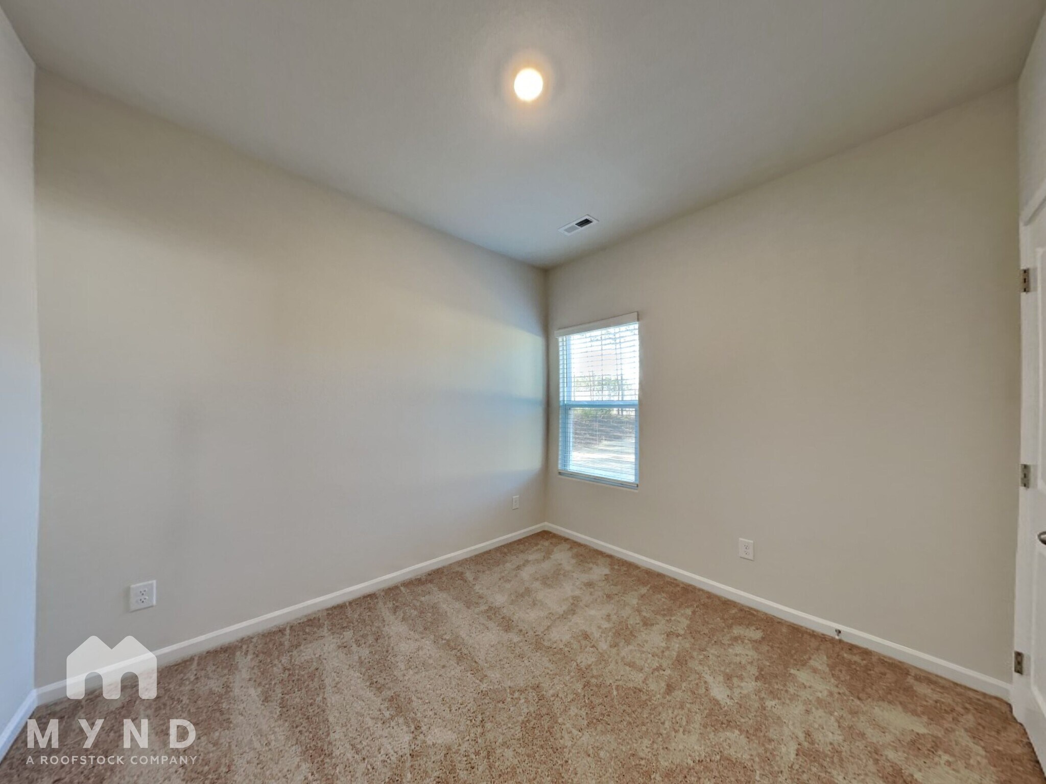 Building Photo - 115 Everglade Wy