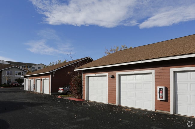 Building Photo - Eastlake Village