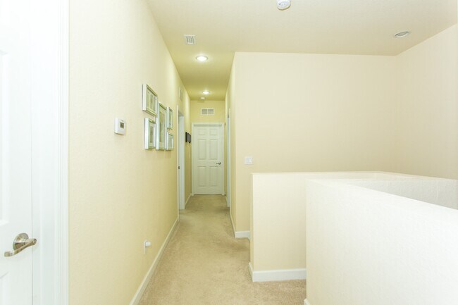 Building Photo - 10426 Wellington Parc Dr