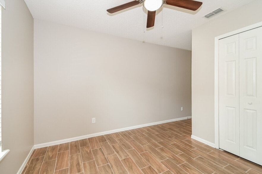 Building Photo - 11751 Pleasant Creek Dr