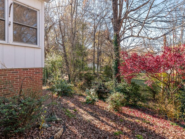 Building Photo - Lovely Three Bed Two Bath Home in Gastonia!