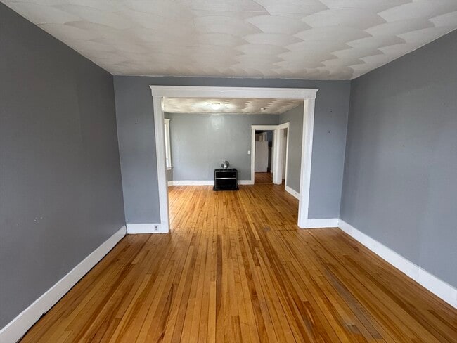 Building Photo - 156 Fairmont Ave