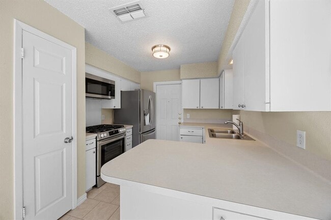 Building Photo - 6509 Krollton Dr