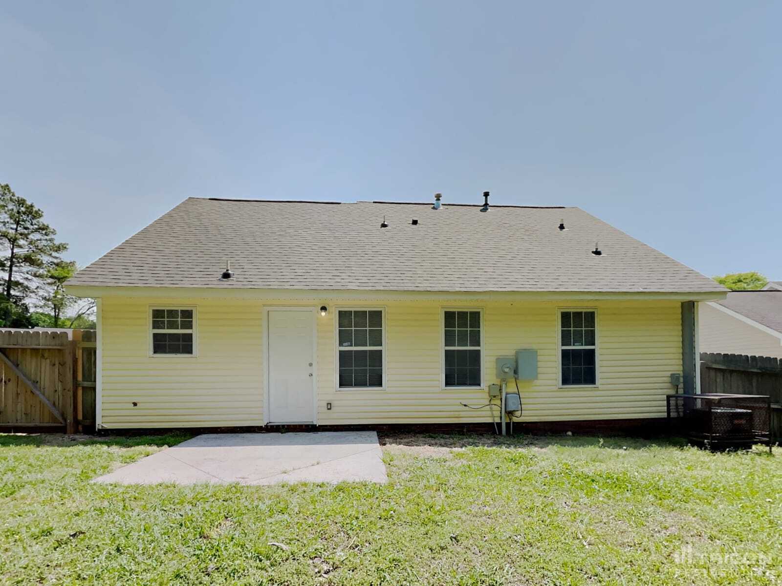 Building Photo - 1134 Summit Hills Dr