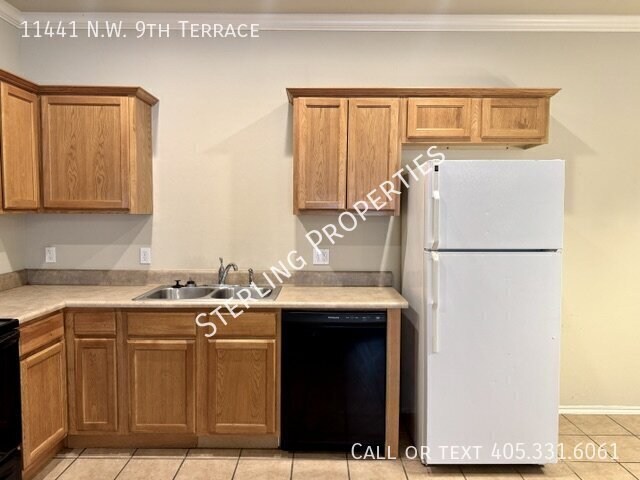 Building Photo - 11441 NW 9th Terrace